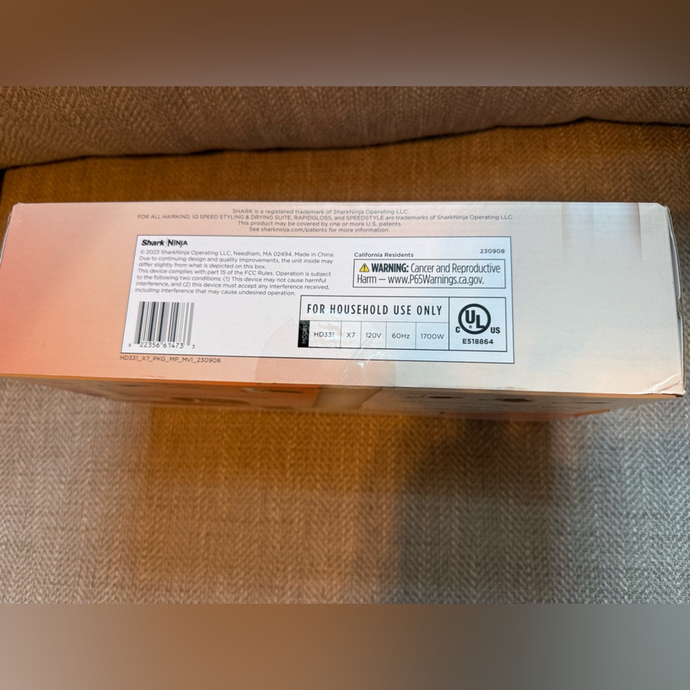 Shark SpeedStyle Hair Dryer - White - Picture 2 of 4
